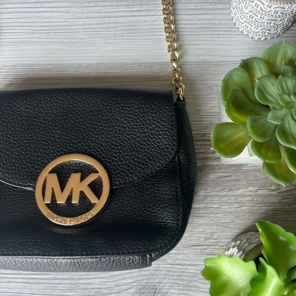 MICHAEL KORS fulton leather small crossbody bag EUC - Picture 4 of 16